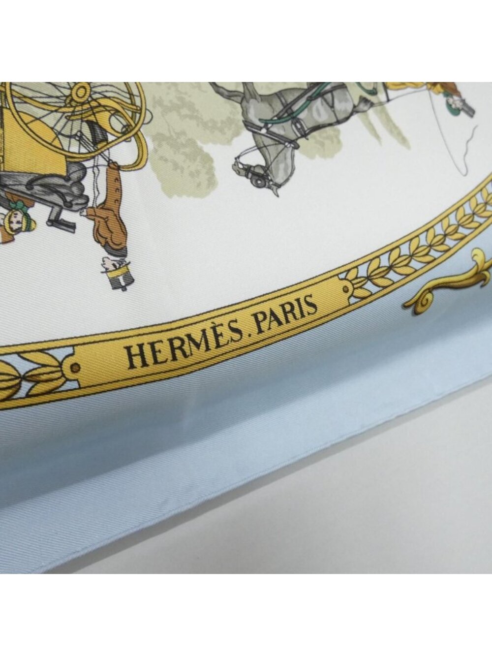 Hermes la Promenade de Longchamps Carre Scarf - Picture 2 of 4